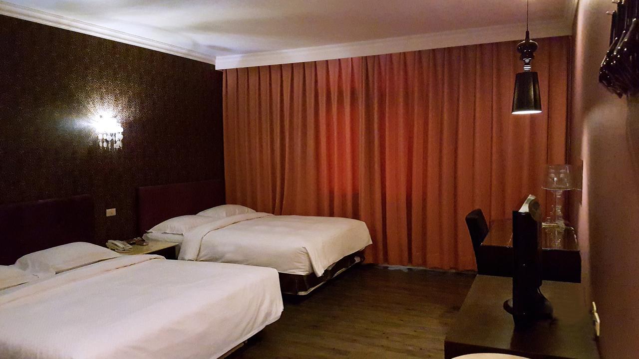 The Riverside Hotel & Motel Kaohsiung Exterior photo