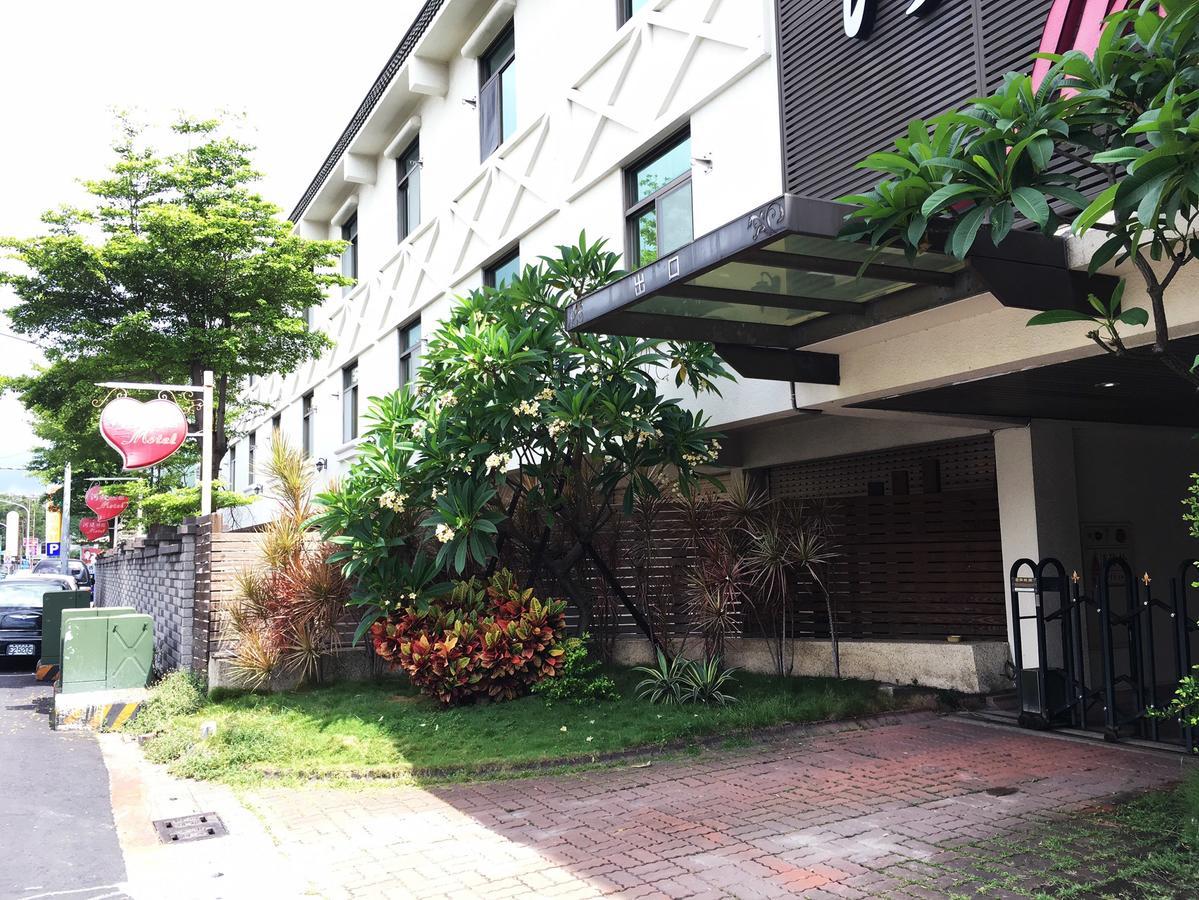 The Riverside Hotel & Motel Kaohsiung Exterior photo