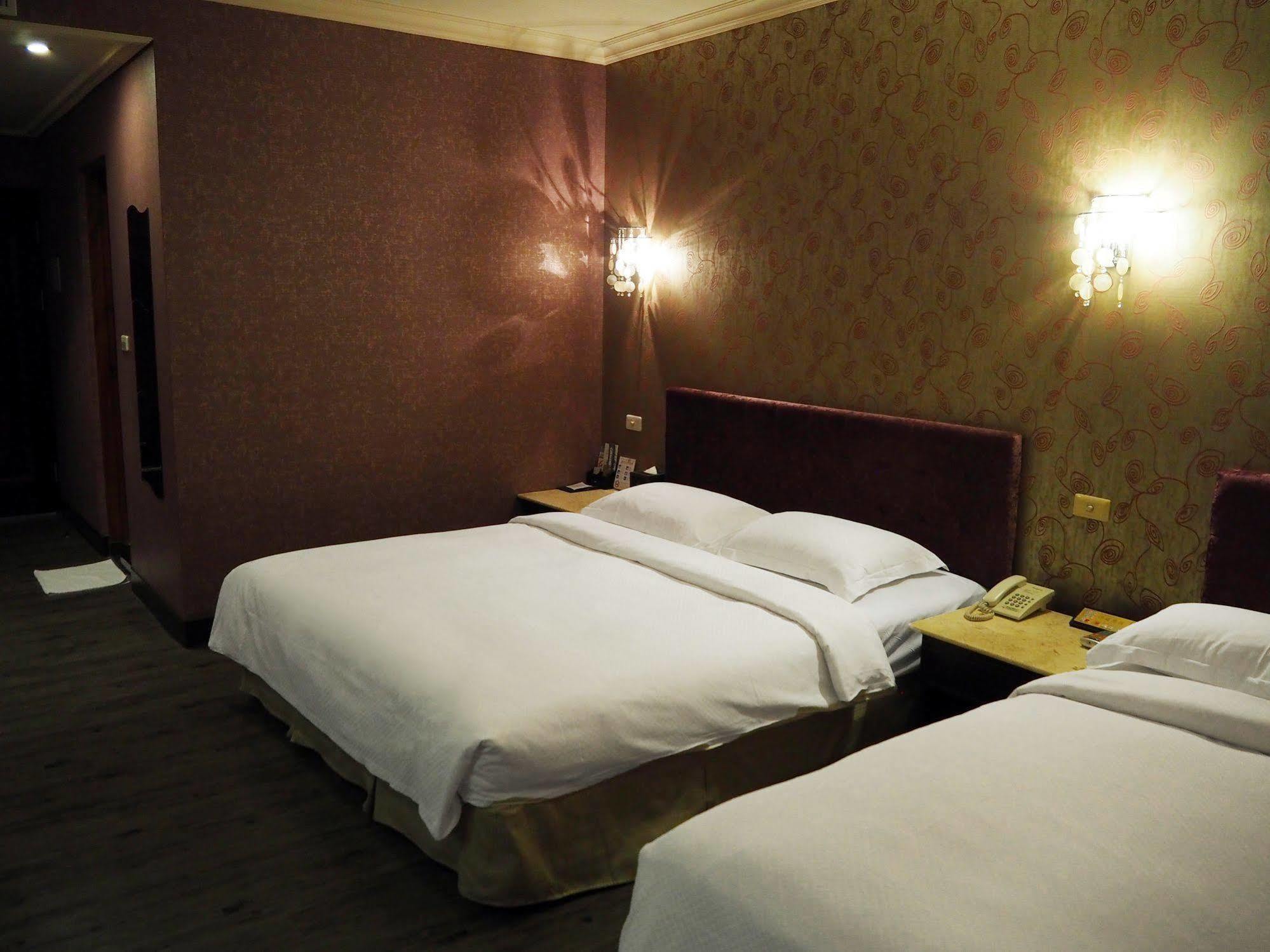 The Riverside Hotel & Motel Kaohsiung Exterior photo